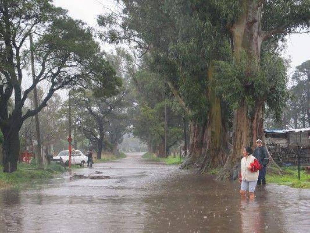 M�s de un centenar de evacuados y lanzan campa�a solidaria