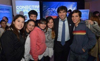 M�s de 45 mil alumnos y docentes recibieron su netbook en Mar del Plata