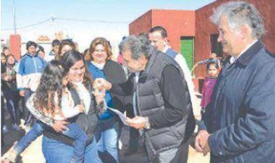 Despliegan en la Provincia una fuerte pol�tica habitacional