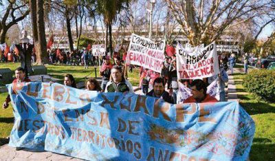 Tierras huarpes: la justicia fall� a favor del amparo y suspendi� el alambrado