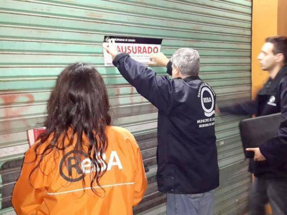M�s clausuras de comercios y bares