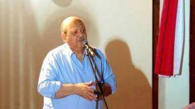 Brizuela del Moral: �La gente ya no pide, sino que exige un cambio en la esfera del Gobierno�