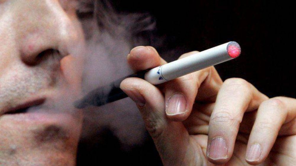 La OMS equipara los riegos del cigarrillo electr�nico con el tabaco