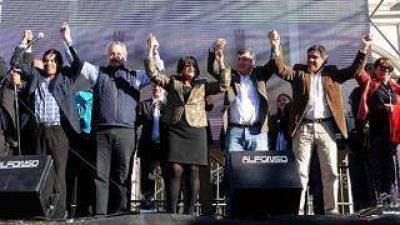 La Gobernadora redobl� su compromiso de trabajar por la provincia �sin mezquindades ni especulaciones�
