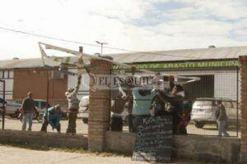 Puesteros del Mercado de Abasto realizaron un candente reclamo