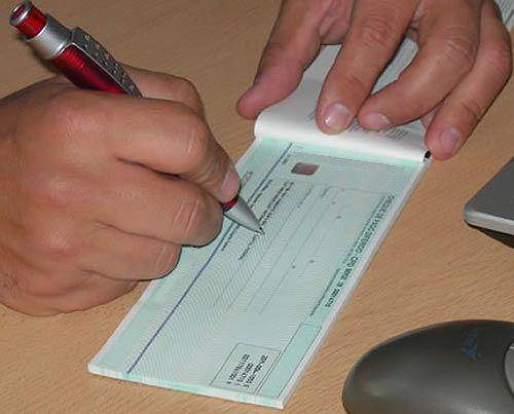 Le agreg� un n�mero al cheque, lo fue a cobrar y lo detuvieron