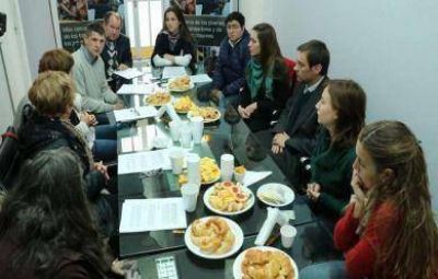 En Anses sellaron un acuerdo para el cumplimiento de la ley de r�gimen reparatorio para presos pol�ticos