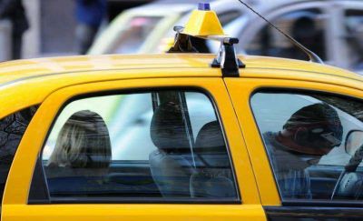 Los taxis deber�n tener pago electr�nico desde octubre