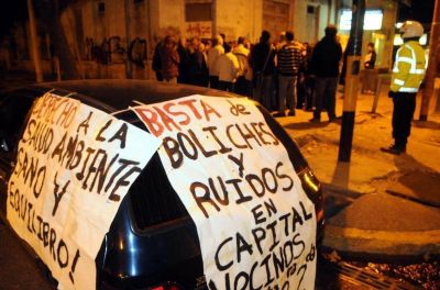 Su�rez quiere prohibir el baile en la Ar�stides