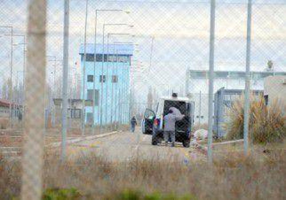 Inician huelga de hambre en la c�rcel de Senillosa 