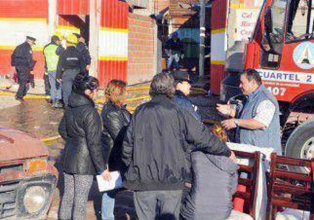 Tres ni�os a salvo de un incendio 