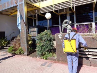 Evac�an y fumigan las fiscal�as de la 9 de Julio por presunto caso de gripe A