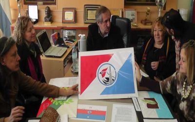 Eligieron el dise�o de la bandera de nuestra ciudad