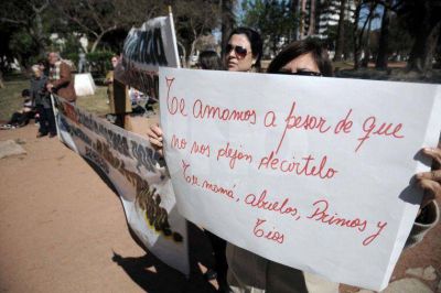 Exigen la revisi�n de un fallo que proh�be a una mujer ver a su hijo