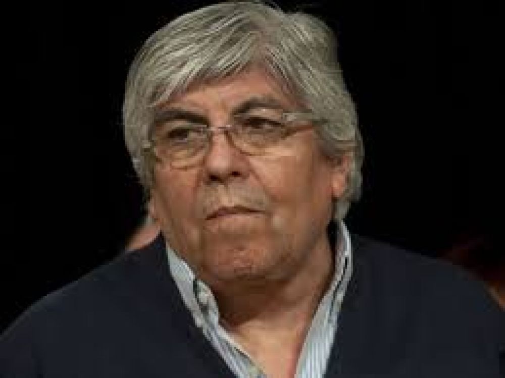 Moyano azuz� a la CGT oficialista ante el paro: 'Tiene un deseo grande de adherir'