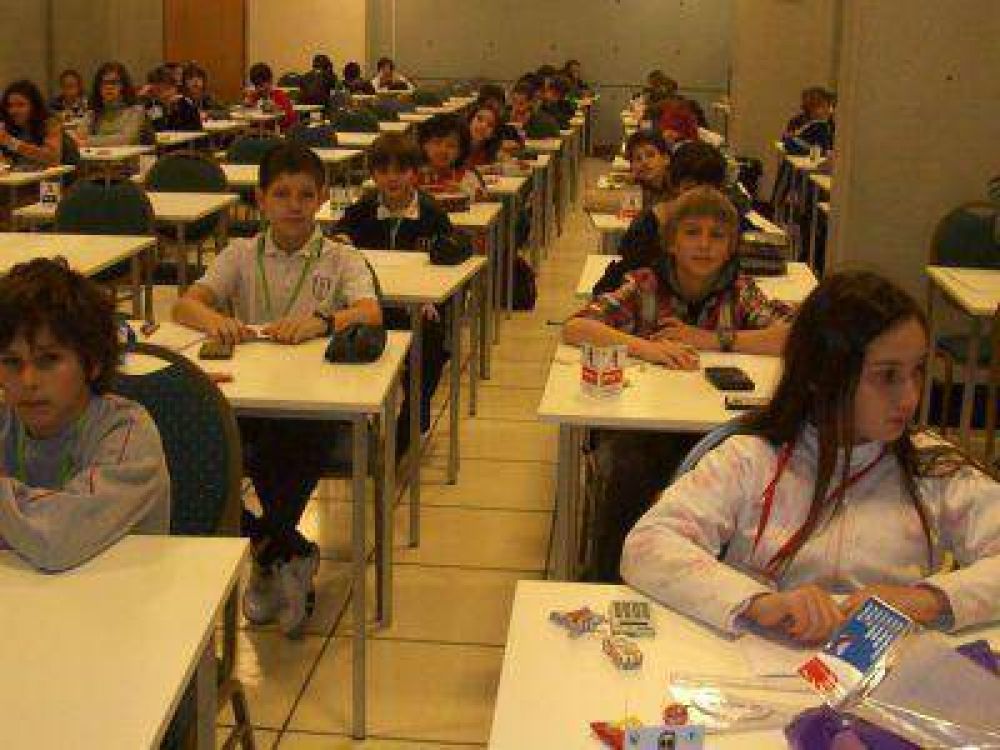 LLEGA XXIII OLIMPIADA MATEMATICA PROVINCIAL Y METROPOLITANA �ANDU