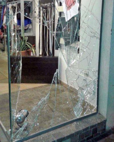 Comerciante sufri� el cuarto robo en su local de ropa