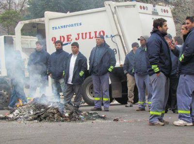 Qui�nes paran y qu� servicios se afectan por el paro de este jueves