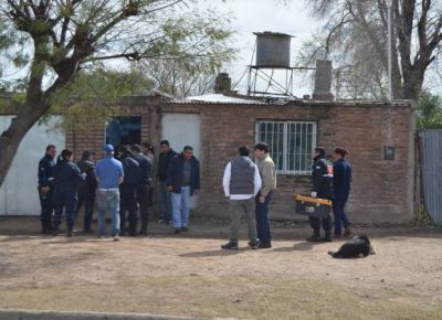 Allanaron la casa del soldado que golpe� a su pareja y la dej� en terapia intensiva