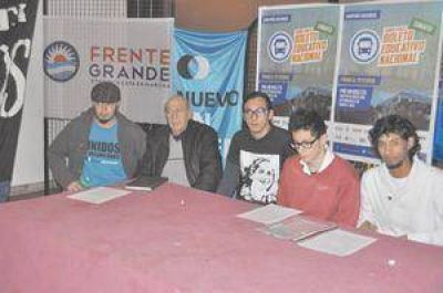  Promueven firmas para el boleto estudiantil gratis