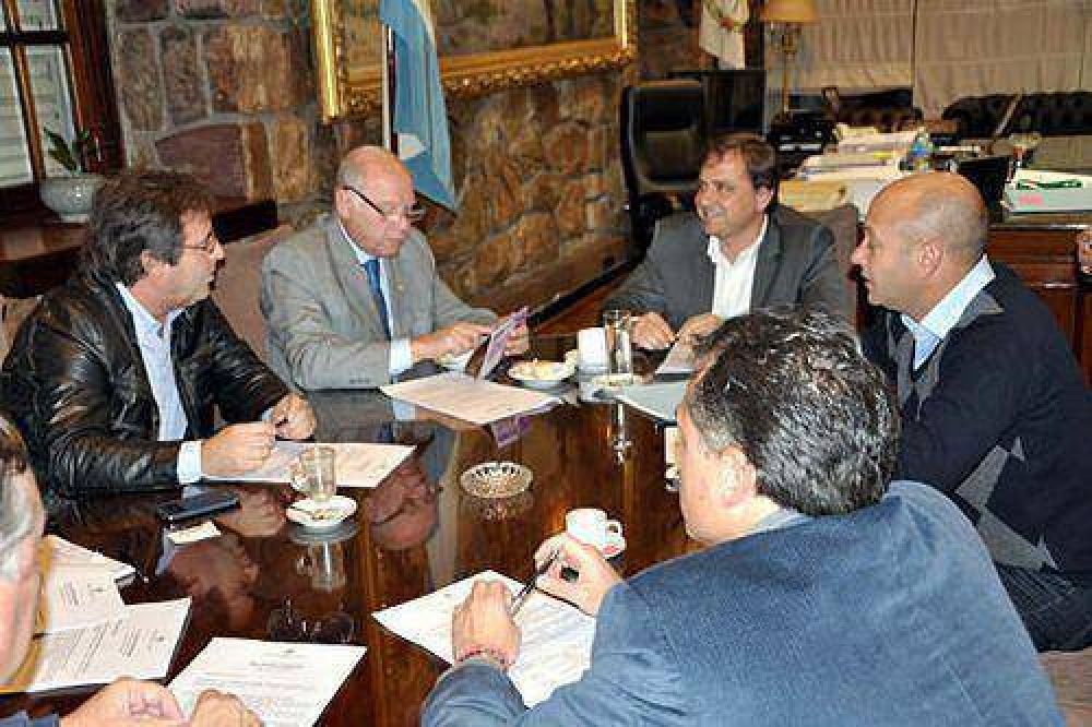 Legislatura � Jenefes llam� a la reflexi�n a los gremios