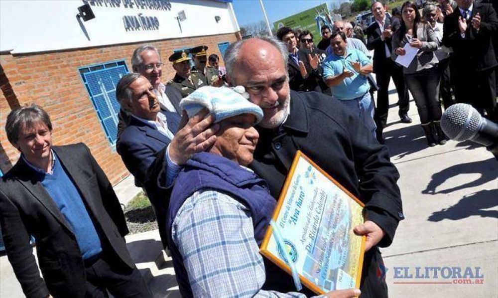 Inauguraron en Caseros el octavo Centro de Ex Combatientes de Malvinas en la provincia, que tendr� un museo que proteger� y exhibir� el legado de la gesta