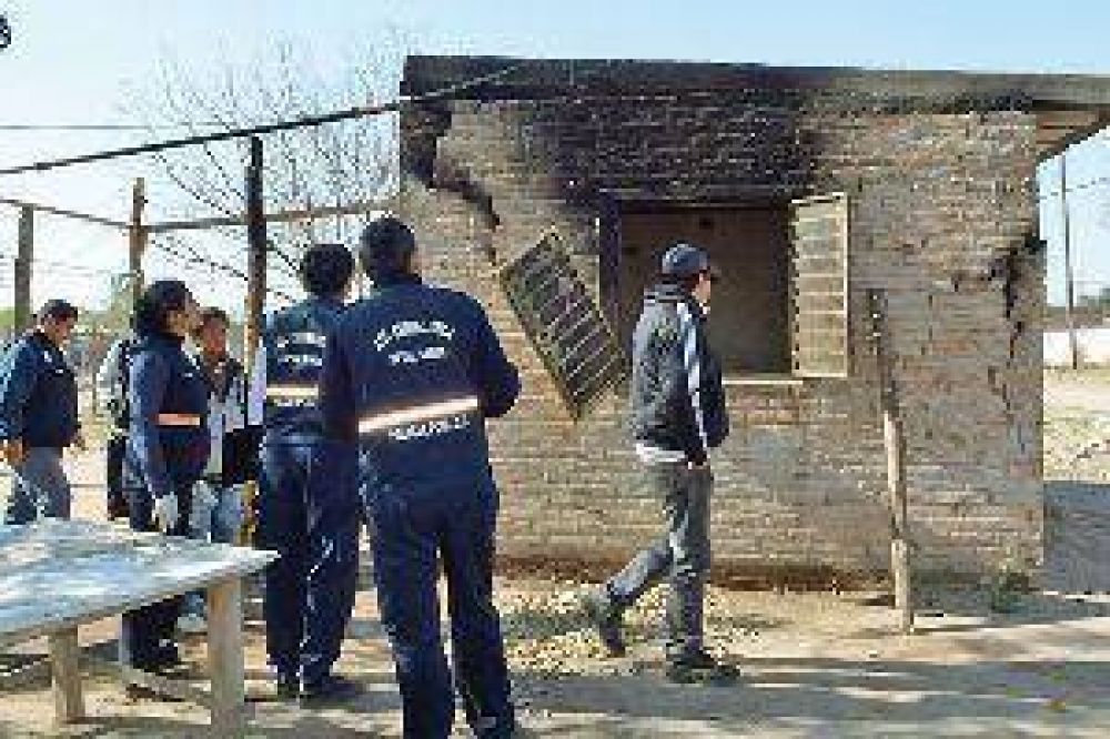 Incendiaron las viviendas de los homicidas de los Bracamonte