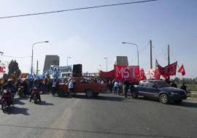 Piquetes y marchas complicar�n la jornada de paro nacional en Tucum�n 