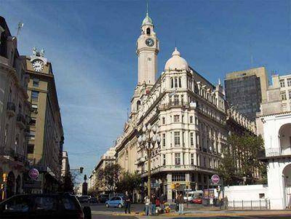 Trabajadores de la legislatura porte�a denunciaron presiones para suspender las actividades