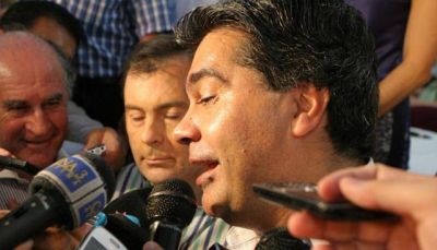 Capitanich le hizo un gui�o al traslado de la capital a Santiago del Estero