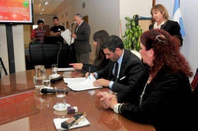 Otro hist�rico hito de las pol�ticas sanitarias de la Provincia