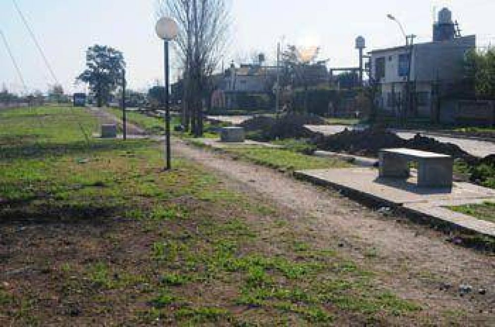 Se construye un parque lineal de 5 hect�reas
