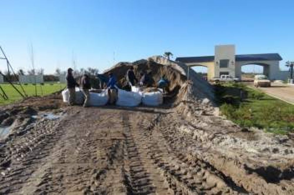 Reparaci�n de caminos y mantenimiento de bombas de desagote