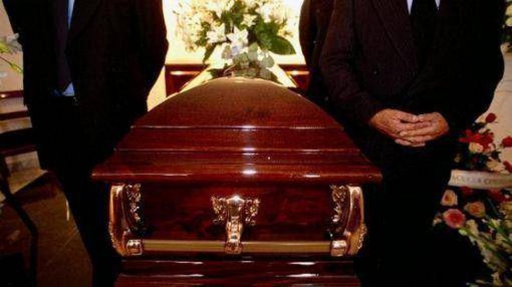 Ins�lito: velaron el cuerpo equivocado