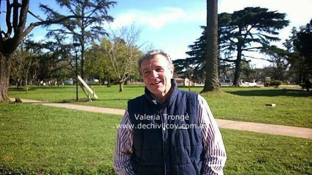 Ricardo Alfons�n, candidato al Comit� Provincia, en Chivilcoy