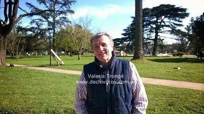 Ricardo Alfons�n, candidato al Comit� Provincia, en Chivilcoy