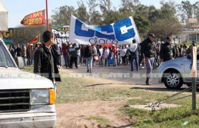El paro nacional se hizo sentir en el Chaco con amplia participaci�n de los estatales