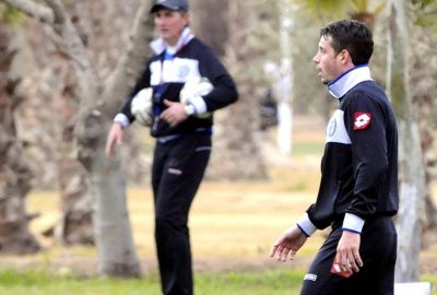Godoy Cruz tambalea pero no se �Tomba�