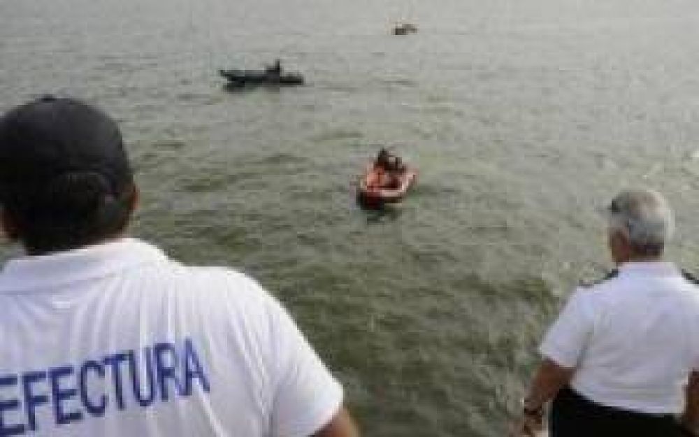 Naufragio en Brasil: Con mejor clima, contina la bsqueda de los cuatro argentinos desaparecidos