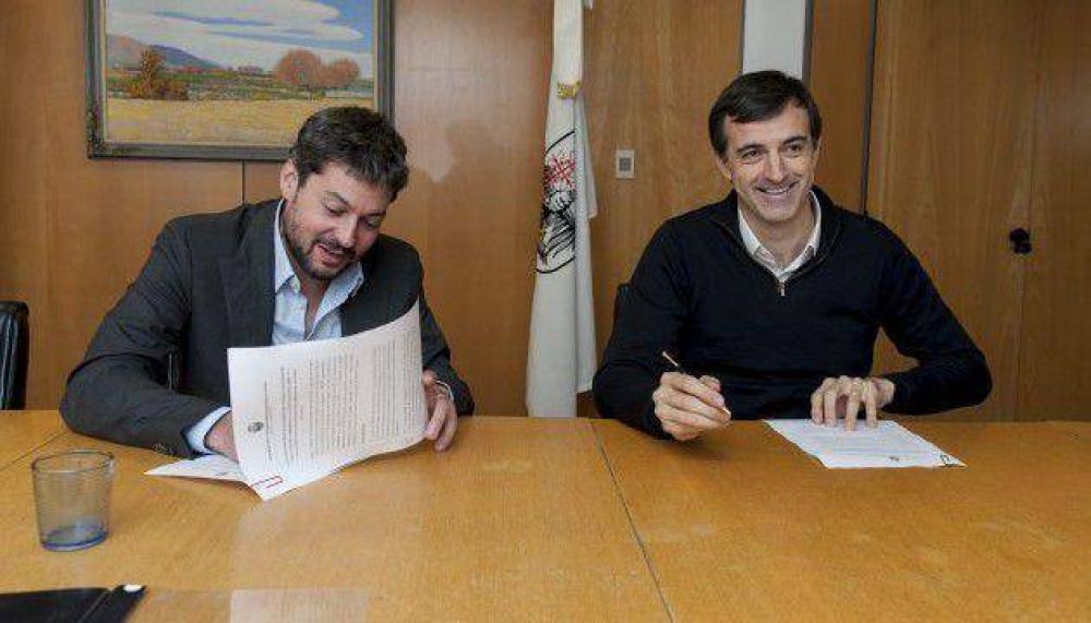 San Lorenzo y el Gobierno porte�o construir�n una escuela
