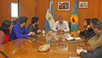 Ferraresi recibi� a los organizadores del �5� Encuentro de teatristas�