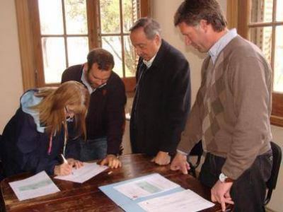 El municipio entreg� los subsidios para realizar proyectos del presupuesto participativo de Vela