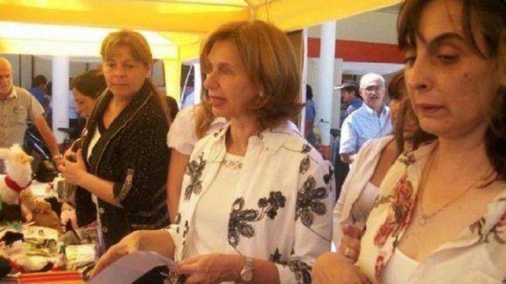 Beatriz Rojk�s inagur� junto a Jaldo la Expo Lules