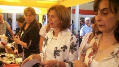 Beatriz Rojk�s inagur� junto a Jaldo la Expo Lules
