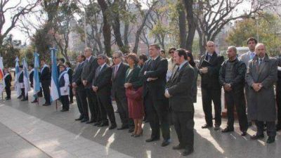 Amaya homenje� a Juan Bautista Alberdi a 204 a�os de su natalicio