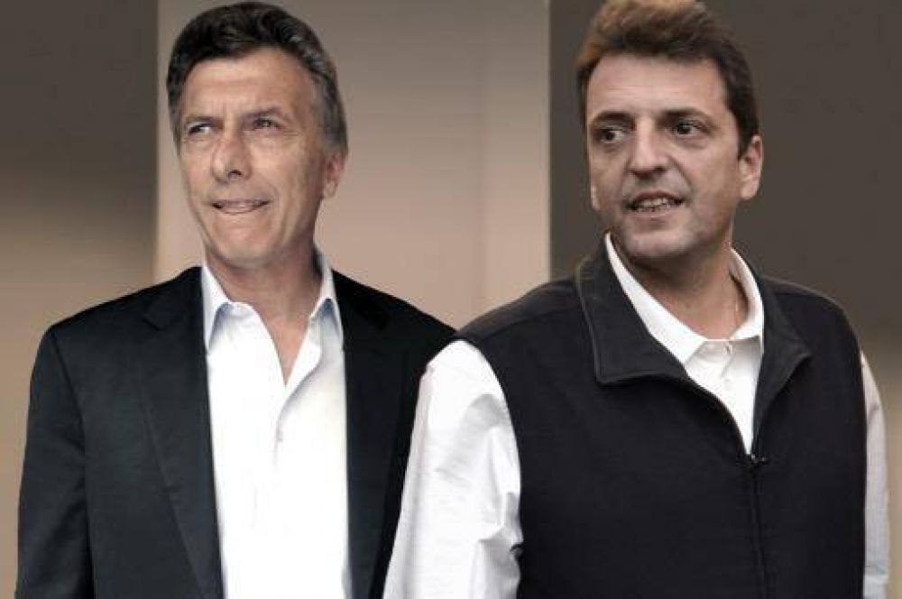Massa y Macri gastaron una elevada suma en el alquiler de aeronaves para hacer campa�a electoral