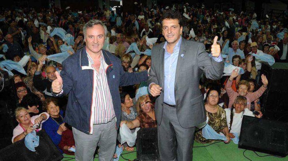 Con iron�a y cr�ticas, el massismo respondi� la chicana de Scioli