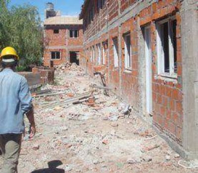 Guti�rrez: Promete obras pero tropieza m�s con los vecinos