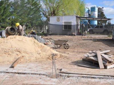 Comenz� la construcci�n de la sede del GAD