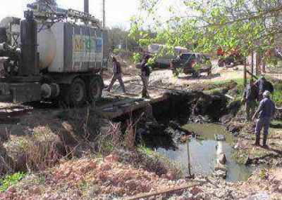 Realizaron reparaciones cloacales en Cantera 25